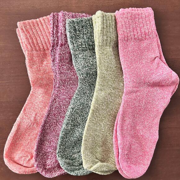 5 Pairs of Cozy Soft Thick and Warm Wool Blend Socks for Winter - Picture 1 of 8